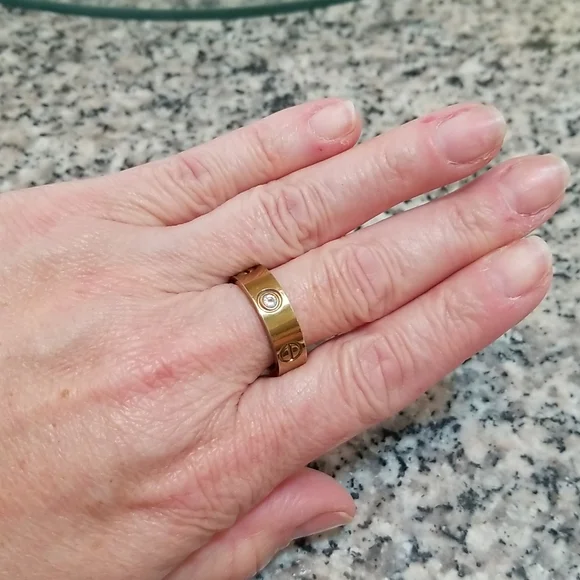 "Love" ring! Sz 8 - Picture 5 of 5